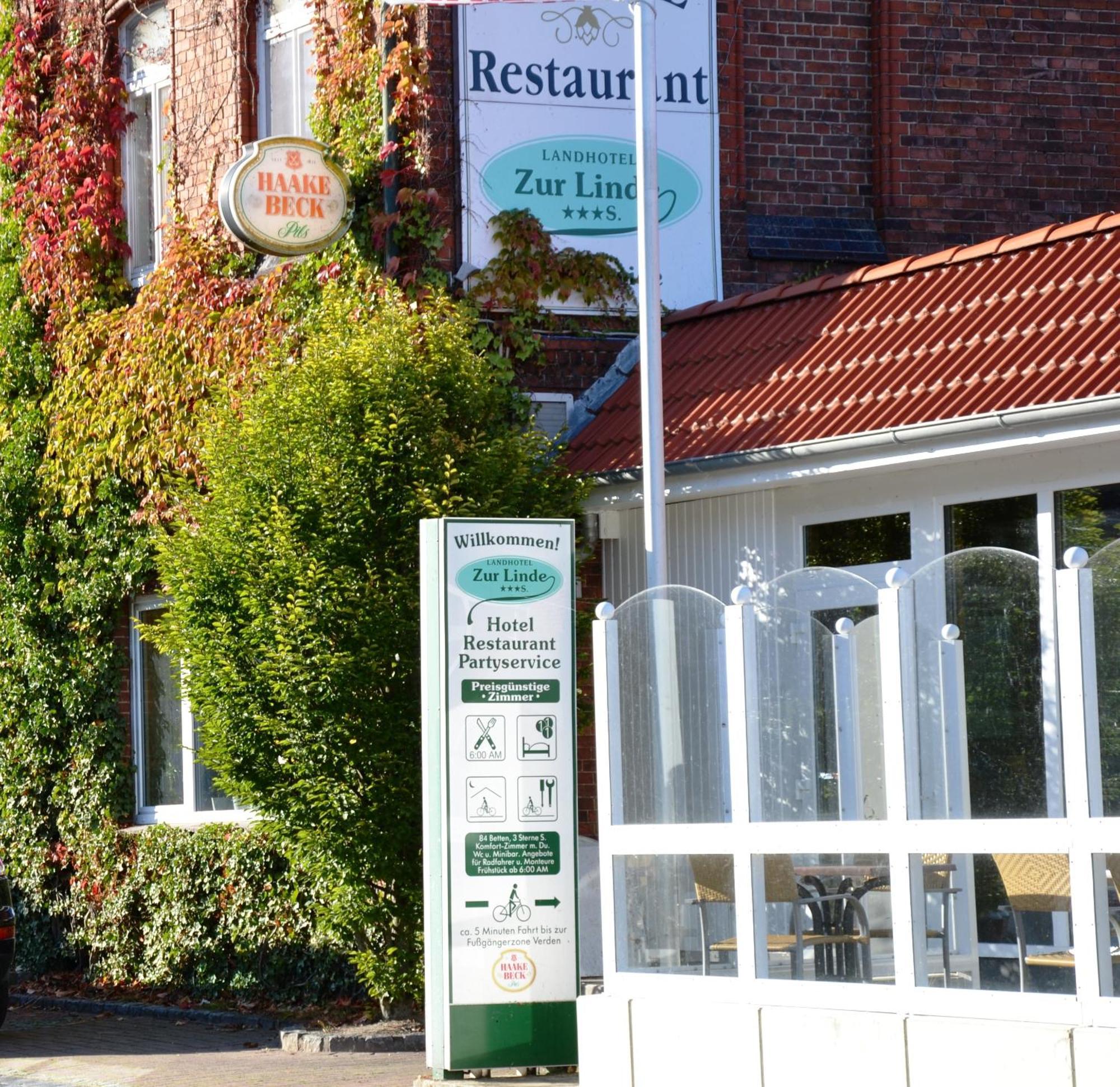 Landhotel Zur Linde フェルデン エクステリア 写真